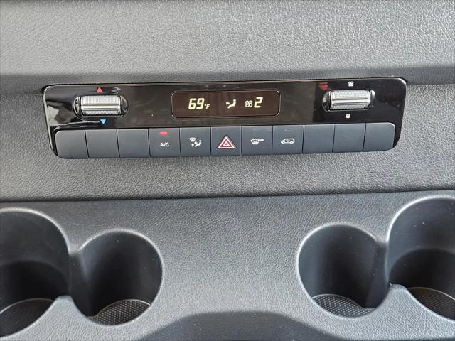 2026 Mercedes-Benz Sprinter 4500 Standard Roof 4-Cyl Diesel HO
