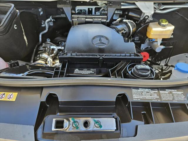 2026 Mercedes-Benz Sprinter 4500 Standard Roof 4-Cyl Diesel HO