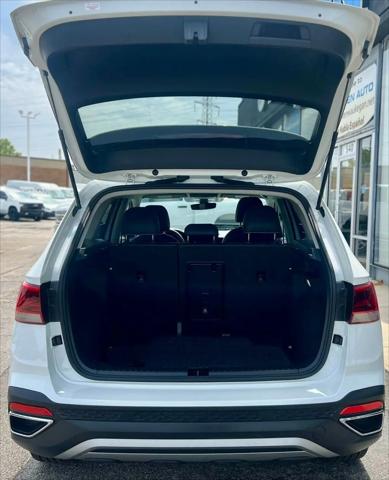 2024 Volkswagen Taos 1.5T SE