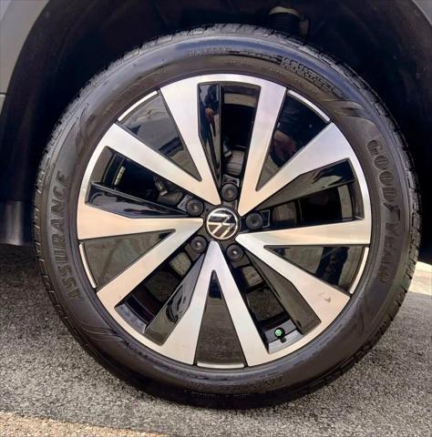 2024 Volkswagen Taos 1.5T SE