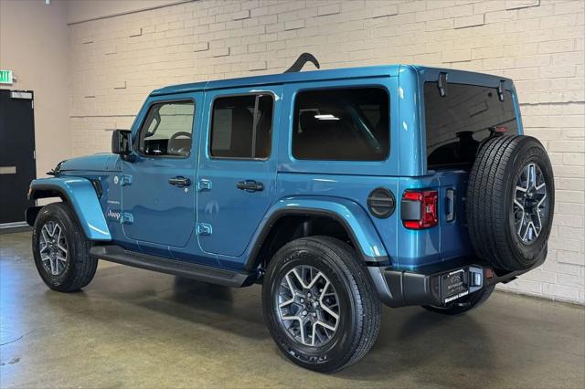 2024 Jeep Wrangler 4-Door Sahara