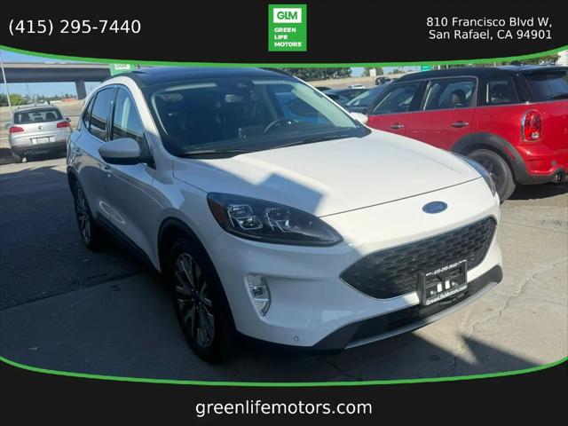 2022 Ford Escape Titanium Hybrid