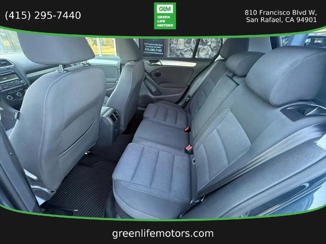 2013 Volkswagen Golf 2.5L 4-Door