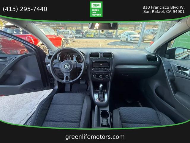 2013 Volkswagen Golf 2.5L 4-Door