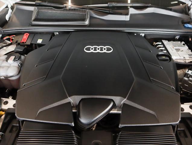 2025 Audi Q8 Premium 55 TFSI quattro