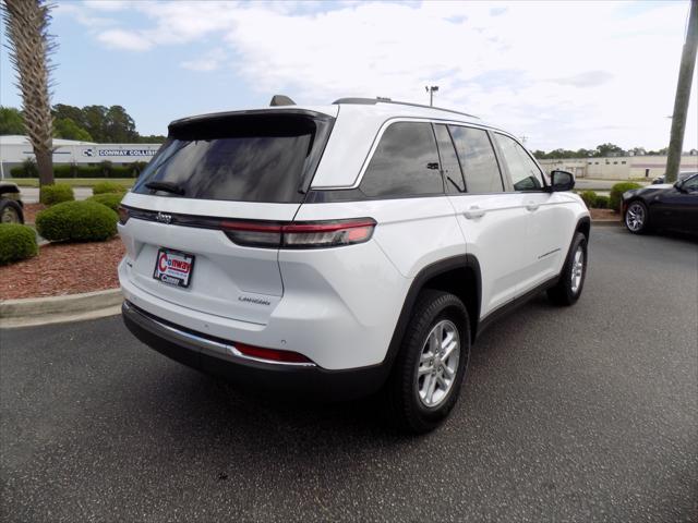 2023 Jeep Grand Cherokee Laredo 4x4
