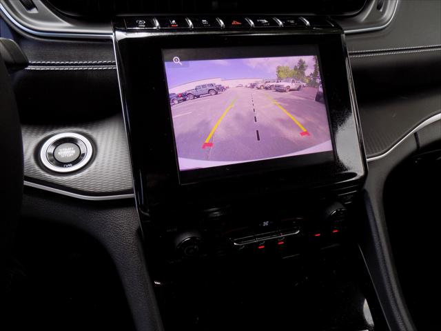 2023 Jeep Grand Cherokee Laredo 4x4
