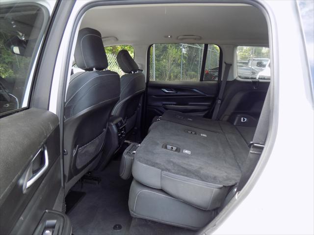 2023 Jeep Grand Cherokee Laredo 4x4