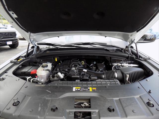 2023 Jeep Grand Cherokee Laredo 4x4