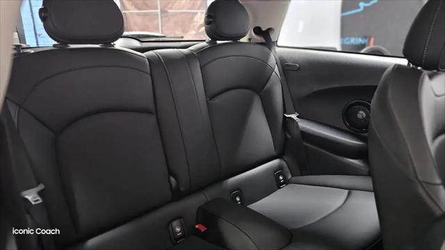 2024 MINI SE Hardtop Cooper