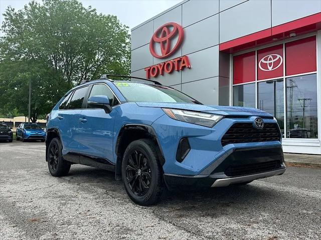2025 Toyota RAV4 Hybrid SE