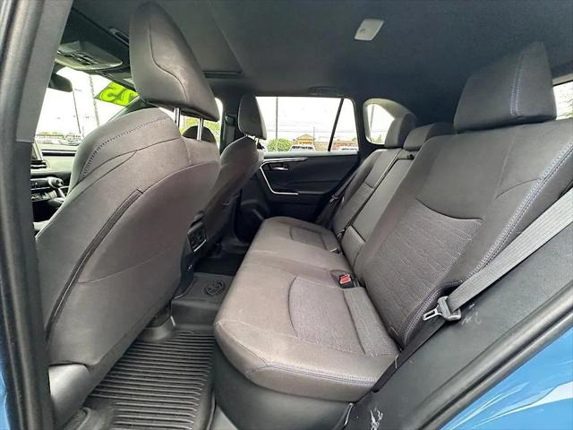 2025 Toyota RAV4 Hybrid SE