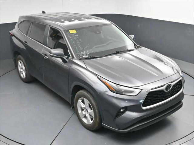 2024 Toyota Highlander LE