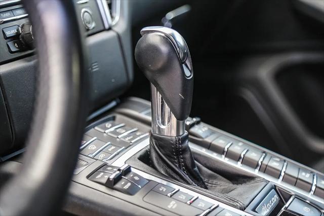 2015 Porsche Macan S