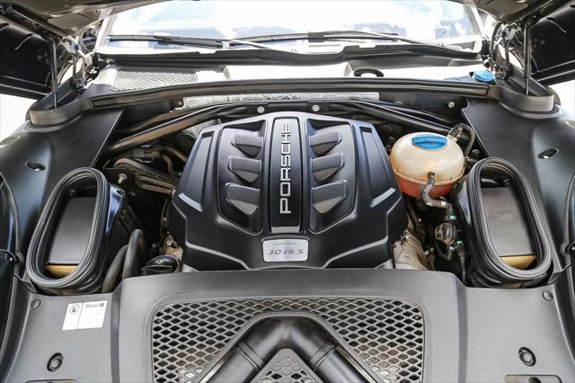 2015 Porsche Macan S