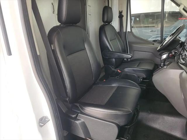 2022 Ford Transit Cutaway T-350
