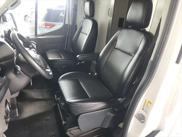 2022 Ford Transit Cutaway T-350