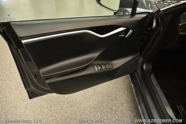 2016 Tesla Model S 90D