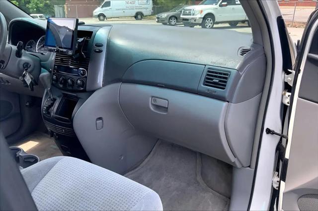 2006 Toyota Sienna CE