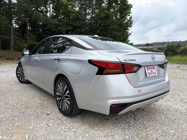 2024 Nissan Altima SV FWD