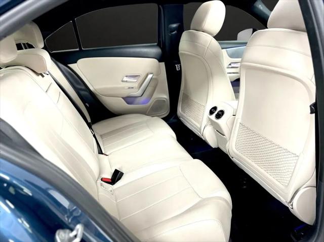 2020 Mercedes-Benz A 220 4MATIC