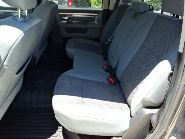 2017 Ram 1500 Lone Star Crew Cab 4x2 5'7" Box