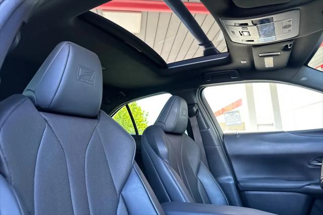 2019 Lexus UX 250h F SPORT