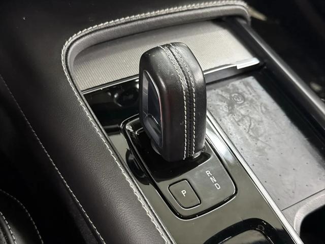 2021 Volvo XC90 Recharge T8 R-Design 7 Passenger