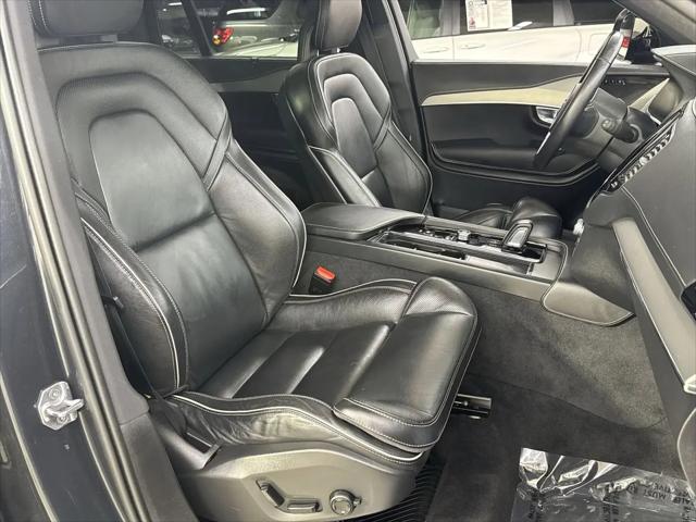 2021 Volvo XC90 Recharge T8 R-Design 7 Passenger