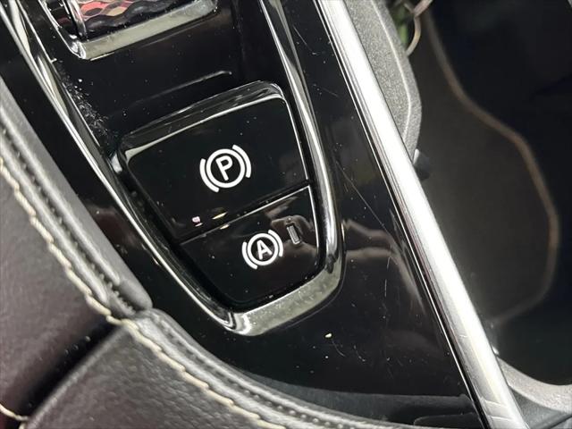 2021 Volvo XC90 Recharge T8 R-Design 7 Passenger