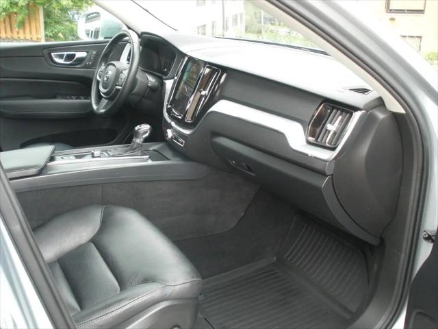 2018 Volvo XC60 T5 Momentum