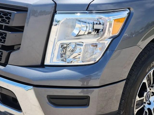 2024 Nissan Titan Crew Cab SV 4x2