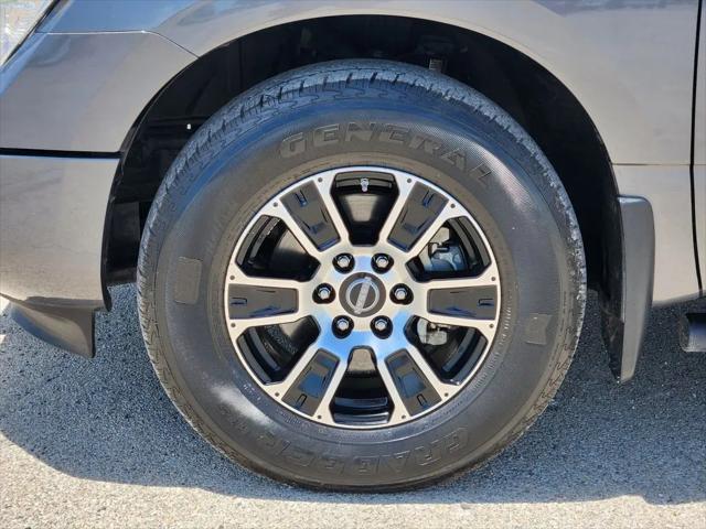 2024 Nissan Titan Crew Cab SV 4x2