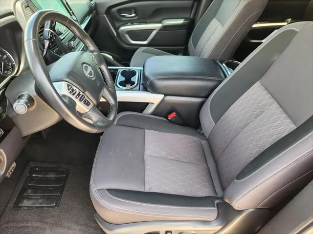 2024 Nissan Titan Crew Cab SV 4x2