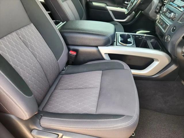 2024 Nissan Titan Crew Cab SV 4x2