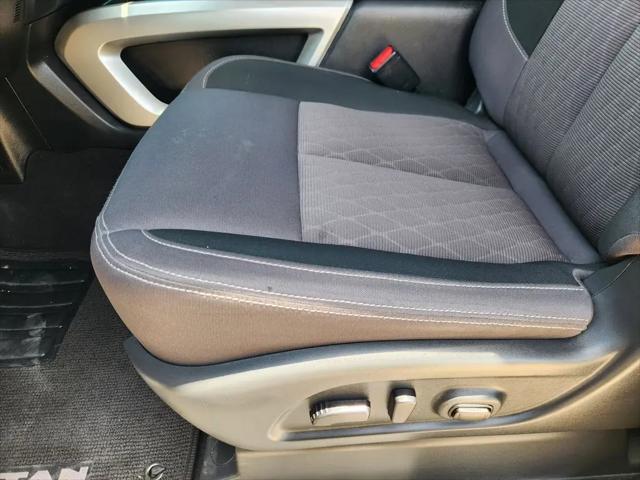 2024 Nissan Titan Crew Cab SV 4x2
