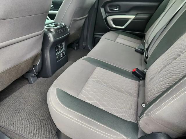 2024 Nissan Titan Crew Cab SV 4x2