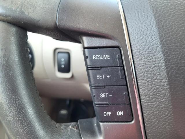 2011 Ford Taurus SEL