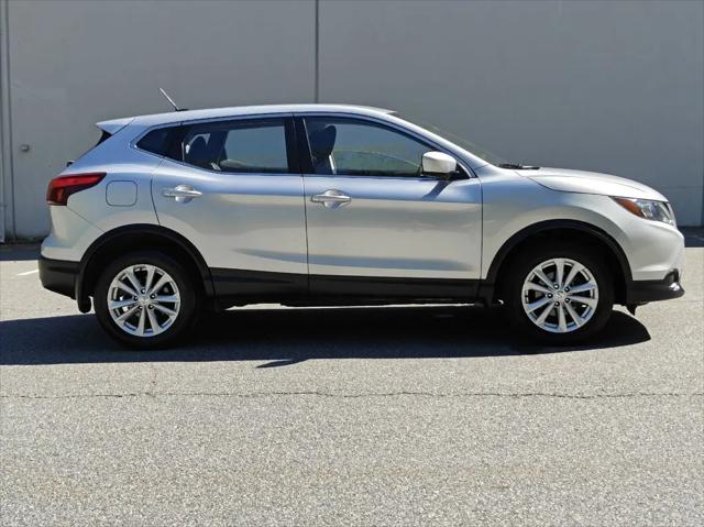 2017 Nissan Rogue Sport S