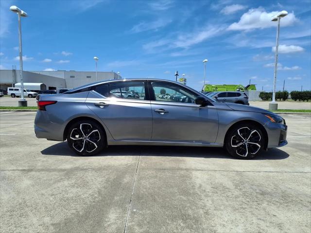 2024 Nissan Altima SR FWD