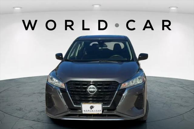 2022 Nissan Kicks S Xtronic CVT