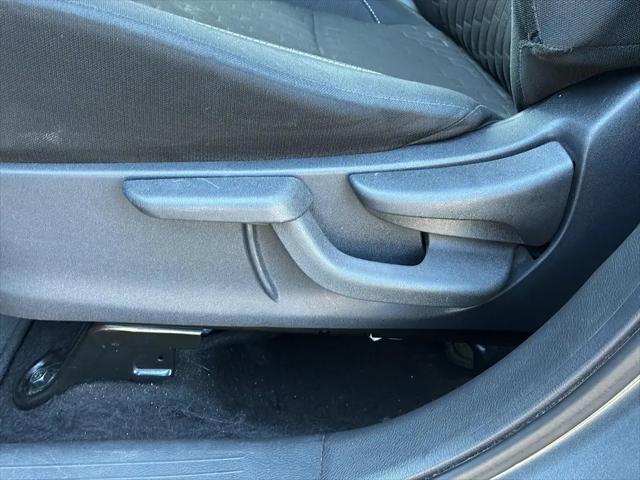 2022 Nissan Kicks S Xtronic CVT