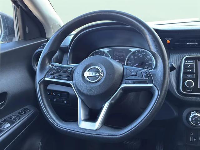 2022 Nissan Kicks S Xtronic CVT