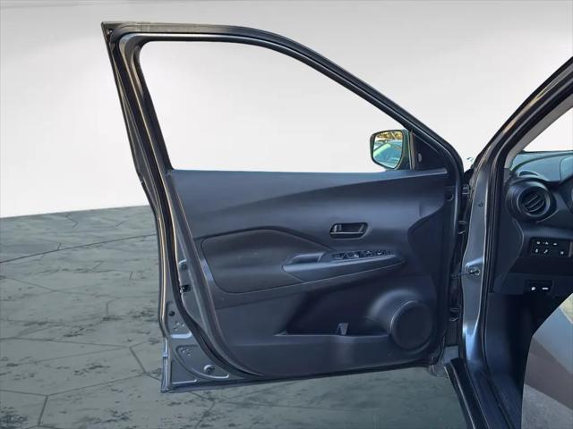 2022 Nissan Kicks S Xtronic CVT