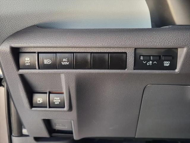 2022 Toyota Sienna XSE