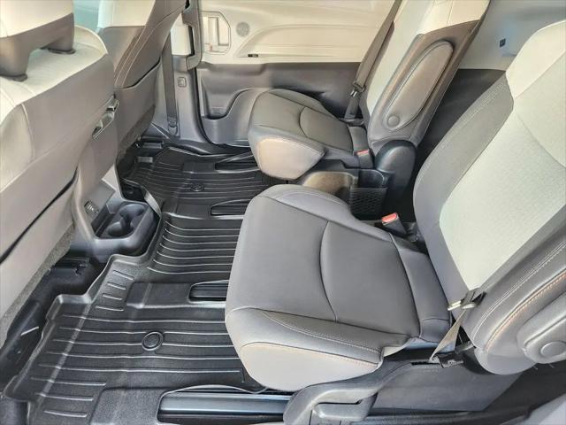 2022 Toyota Sienna XSE