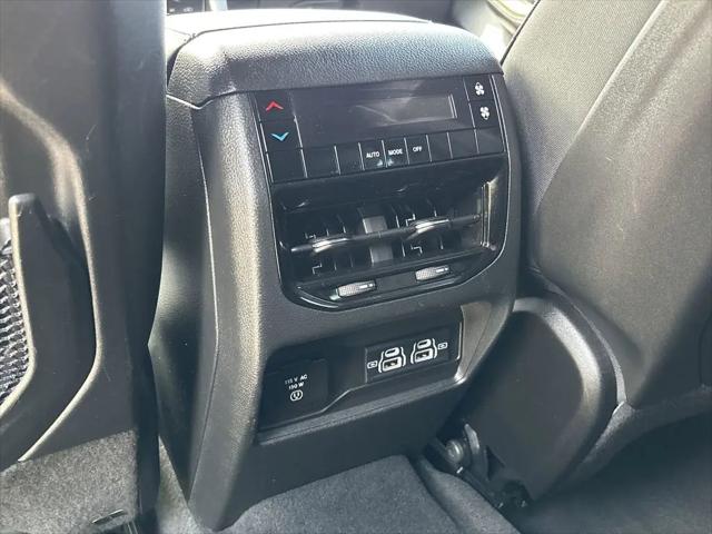 2024 Jeep Grand Cherokee L Altitude 4x4