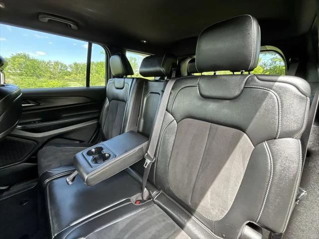 2024 Jeep Grand Cherokee L Altitude 4x4