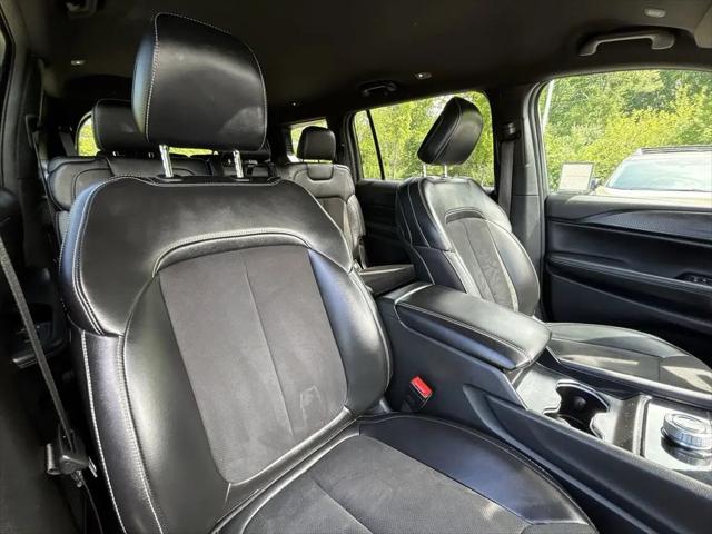 2024 Jeep Grand Cherokee L Altitude 4x4