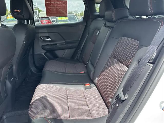 2025 Nissan Kicks SR FWD